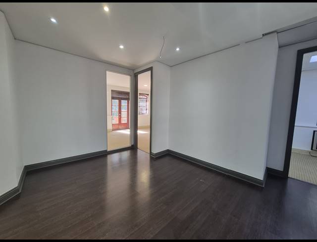 491M² OFFICE TO LET IN SANDTON CENTRAL